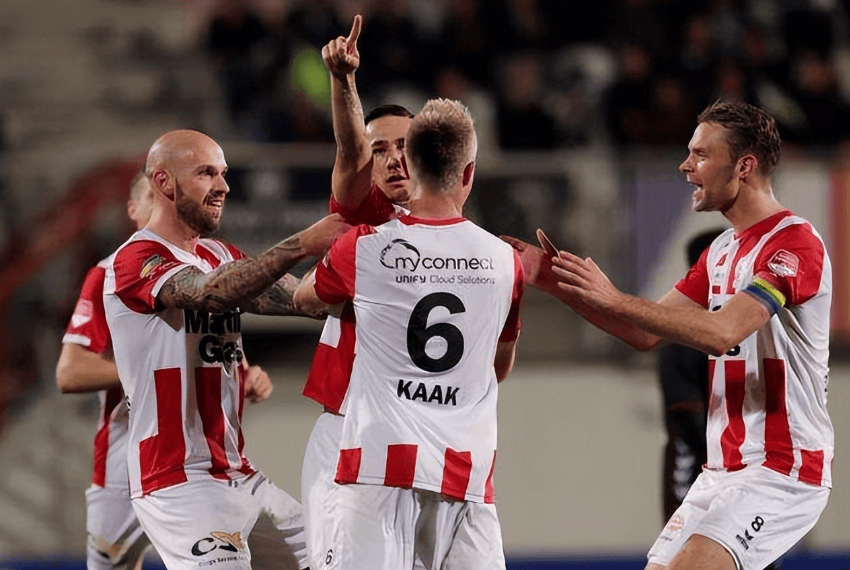 不仅仅是他 不仅仅是他