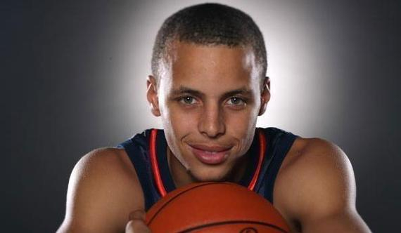 练和球员保 练和球员保