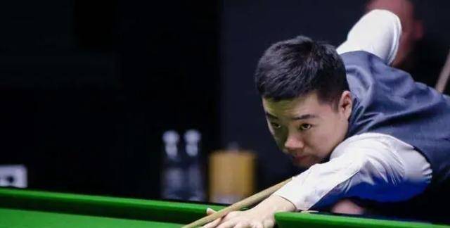 球队始终保 球队始终保