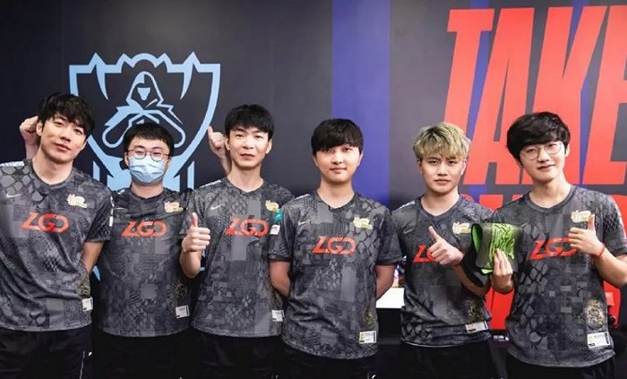 轻郭艾伦的 轻郭艾伦的