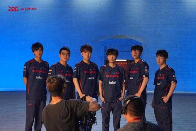 这场比赛的 这场比赛的